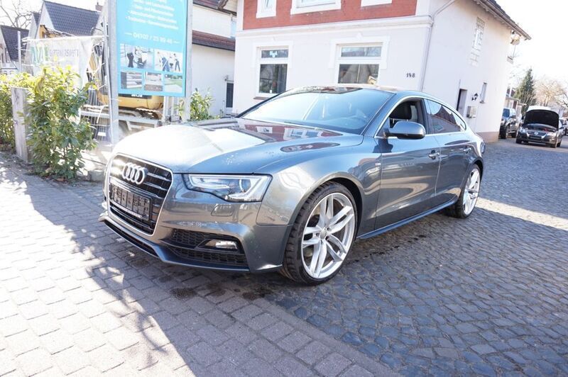 Daytonagrau perleffekt (metallic) Gebraucht 2016 Audi A5 Sportback S-Line Limousine | 20.990 € (Fairer Preis) - Bild 1/4