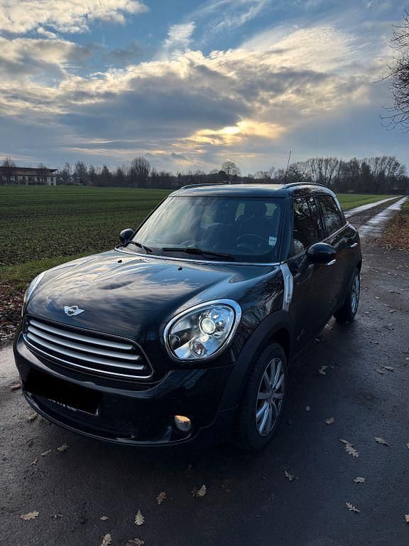 Schwarz Gebraucht 2013 Mini Cooper D Countryman SUV | 9.990 € (Fairer Preis) - Bild 1/4