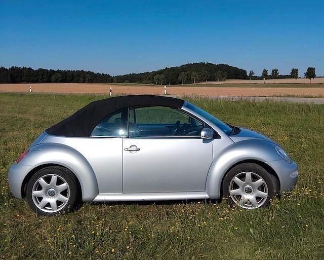 Gebraucht VW New Beetle Highline 102 PS (75 kW) 2003 Silber Kleinwagen