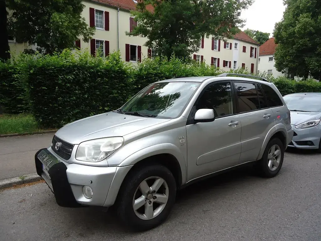 Gebraucht Toyota RAV4 Sol 150 PS (110 kW) 2004 Silber SUV