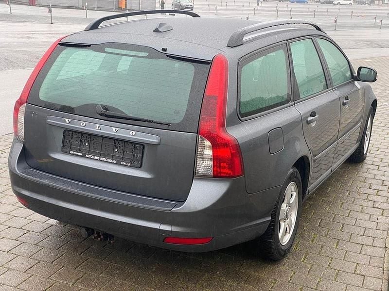 Gebraucht Volvo V50 109 PS (80 kW) 2008 Weiß Kombi