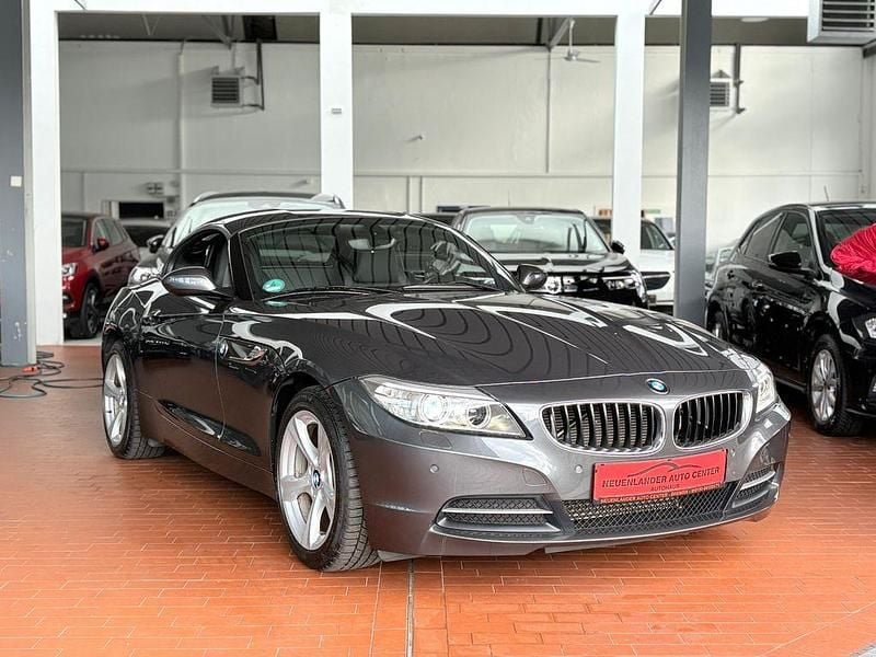 Grau Gebraucht 2014 BMW Z4 Sport Line Cabrio | 24.999 € (Fairer Preis) - Bild 1/4