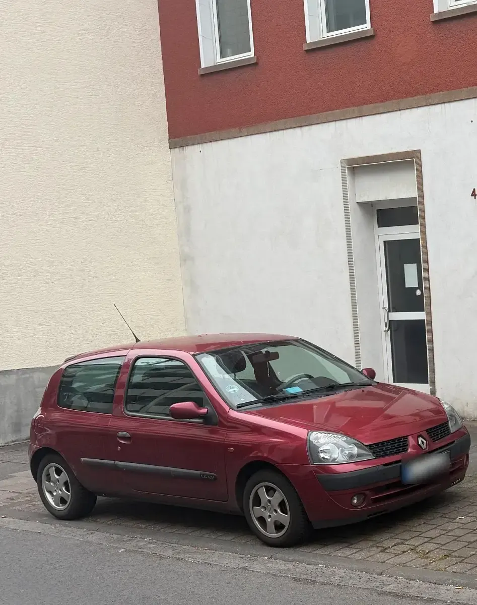 Gebraucht Renault Clio 72 PS (52 kW) 2002 Rot Kleinwagen