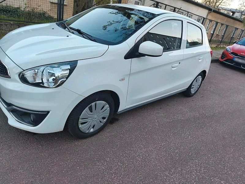 Gebraucht Mitsubishi Space Star 71 PS (52 kW) 2020 Weiß Kleinwagen