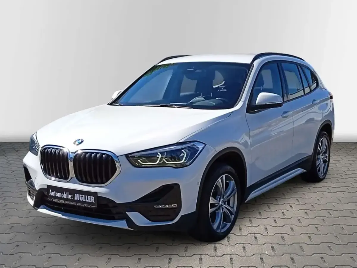 Gebraucht BMW X1 Sport Line 190 PS (139 kW) 2019 Alpinweiss iii SUV