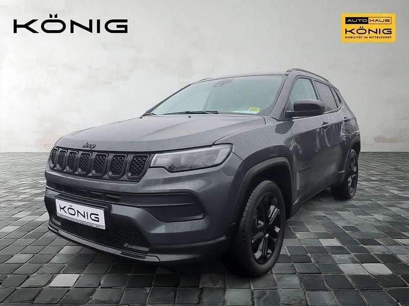 Grau Gebraucht 2023 Jeep Compass Night Eagle SUV | 24.999 € (Superpreis) - Bild 1/4