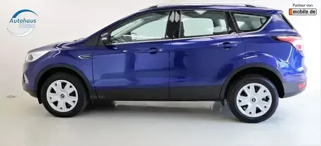 Używany Ford Kuga Trend 120 KM (88 kW) 2018 Niebieski SUV