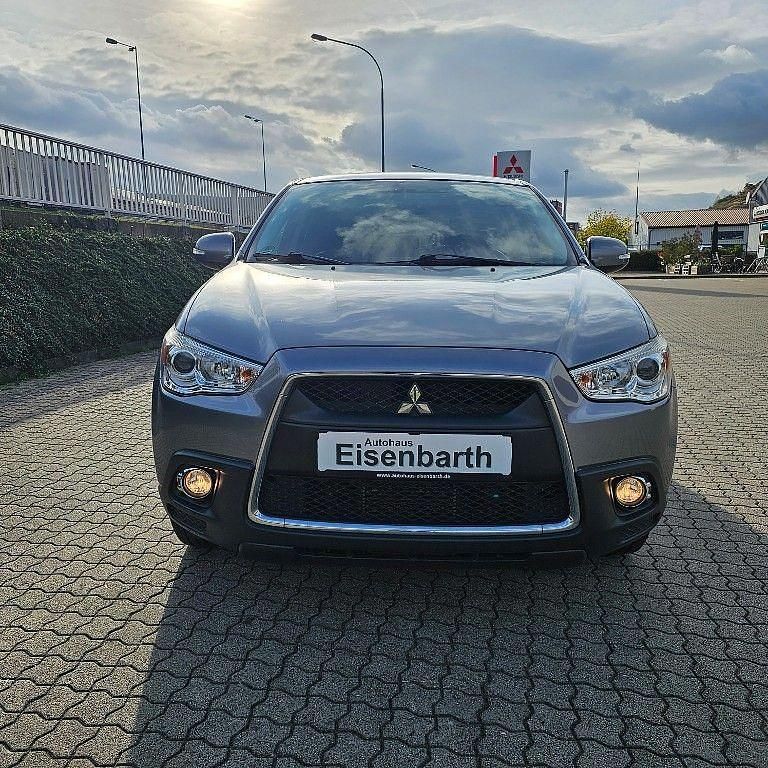 Platinumgrau Gebraucht 2012 Mitsubishi ASX Edition SUV | 4.990 € (Fairer Preis) - Bild 1/4