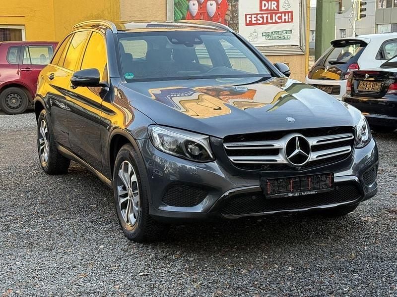 Gebraucht Mercedes GLC250 211 PS (155 kW) 2015 Grau SUV