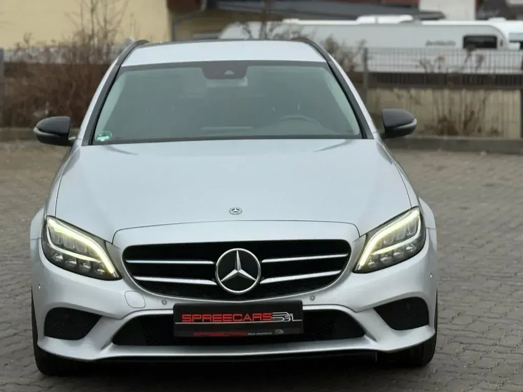 Gebraucht Mercedes C220 Night 194 PS (142 kW) 2020 Silber Kombi