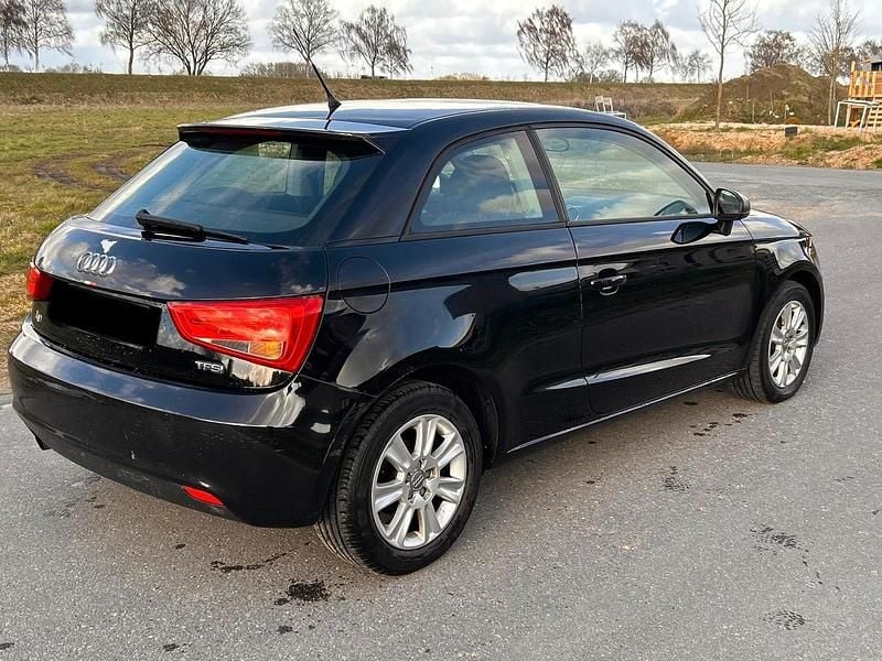 Gebraucht Audi A1 86 PS (63 kW) 2011 Schwarz Kleinwagen