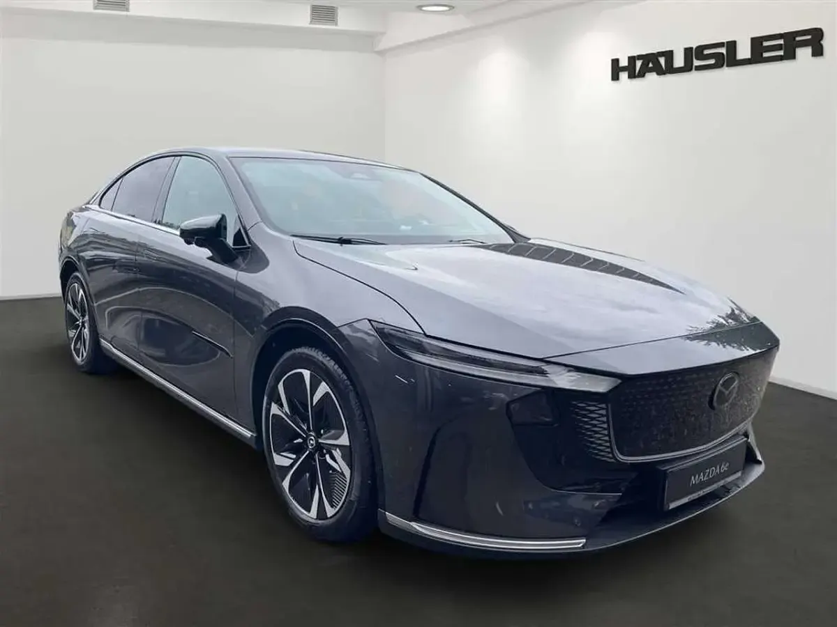 Usata Mazda 6e 189 kW (258 CV) 2025 Grigio Berlina