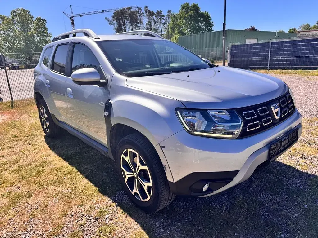 Gebraucht Dacia Duster Prestige 116 PS (85 kW) 2019 Silber SUV