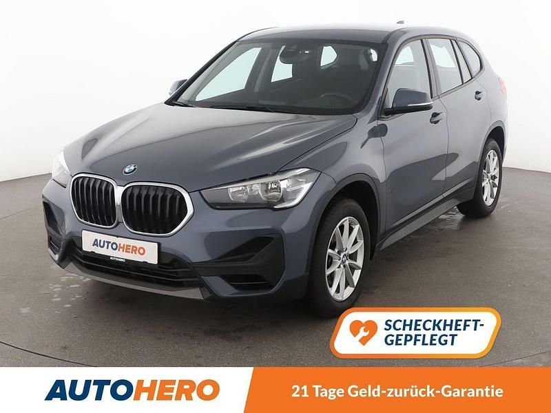 Grau Gebraucht 2020 BMW X1 Performance SUV | 18.590 € (Guter Preis) - Bild 1/3