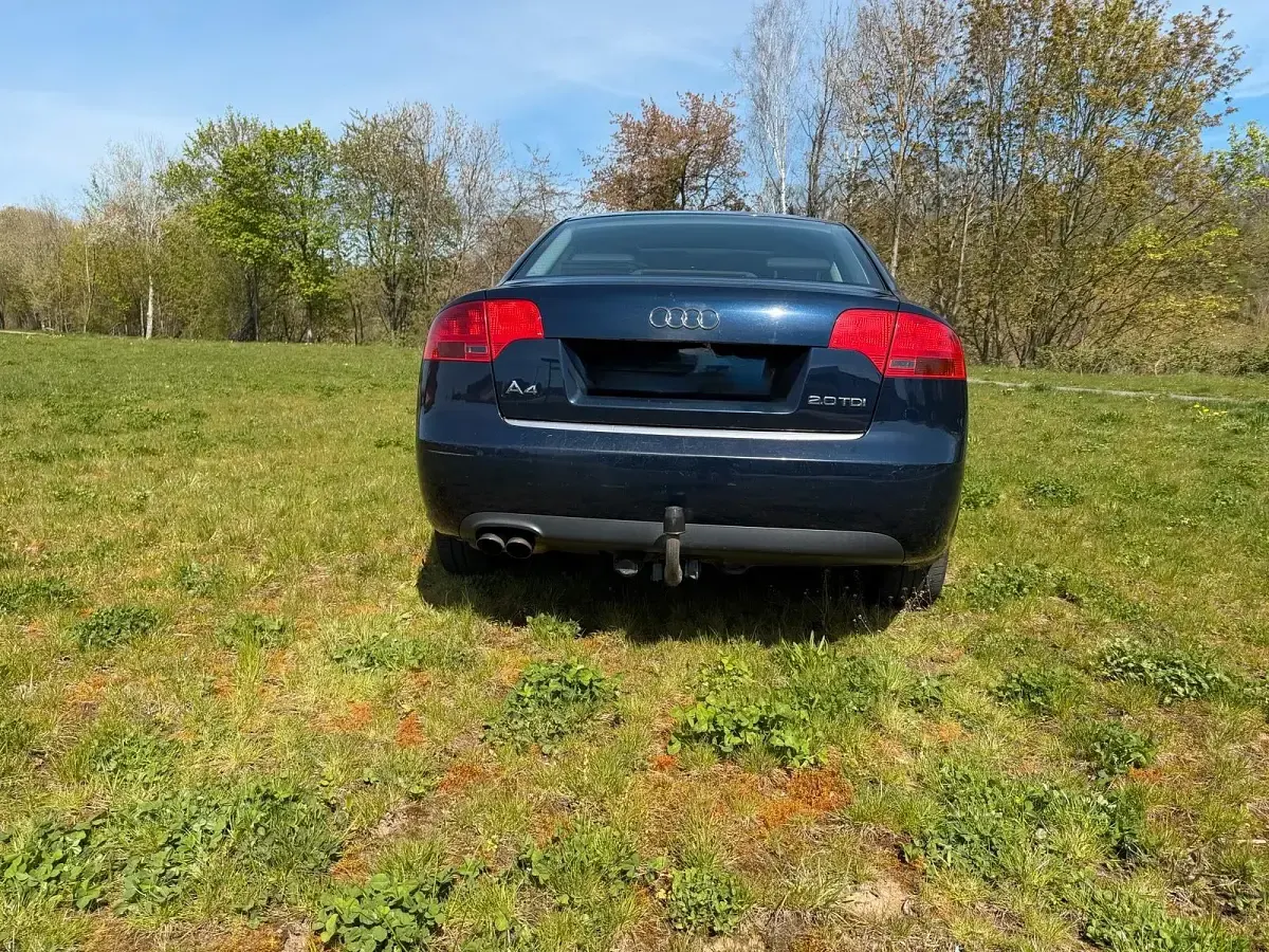 Gebraucht Audi A4 140 PS (102 kW) 2006 Blau Limousine