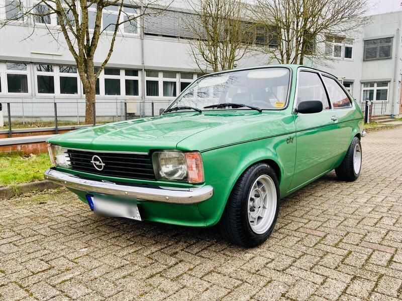 Grün Gebraucht 1978 Opel Kadett Limousine | 7.900 € - Bild 1/4