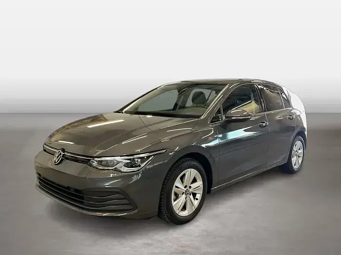 Gebraucht VW Golf VIII Life 131 PS (96 kW) 2023 Limousine