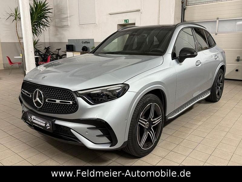 Hightechsilber Gebraucht 2024 Mercedes GLC200 AMG SUV | 53.888 € (Etwas zu teuer) - Bild 1/4