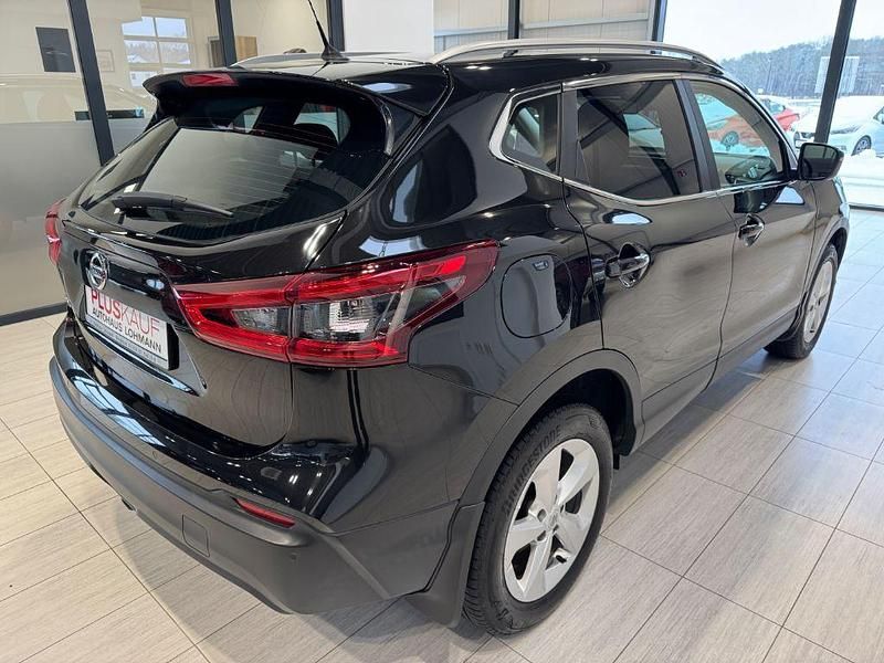 Gebraucht Nissan Qashqai Acenta 110 PS (80 kW) 2019 Schwarz SUV