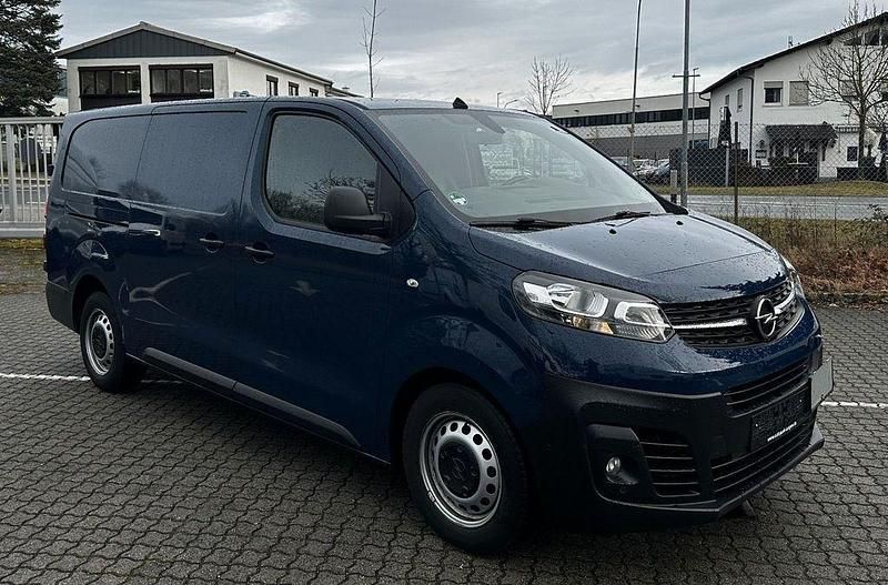 Blau Gebraucht 2021 Opel Vivaro Van / Kleinbus | 16.980 € (Fairer Preis) - Bild 1/4