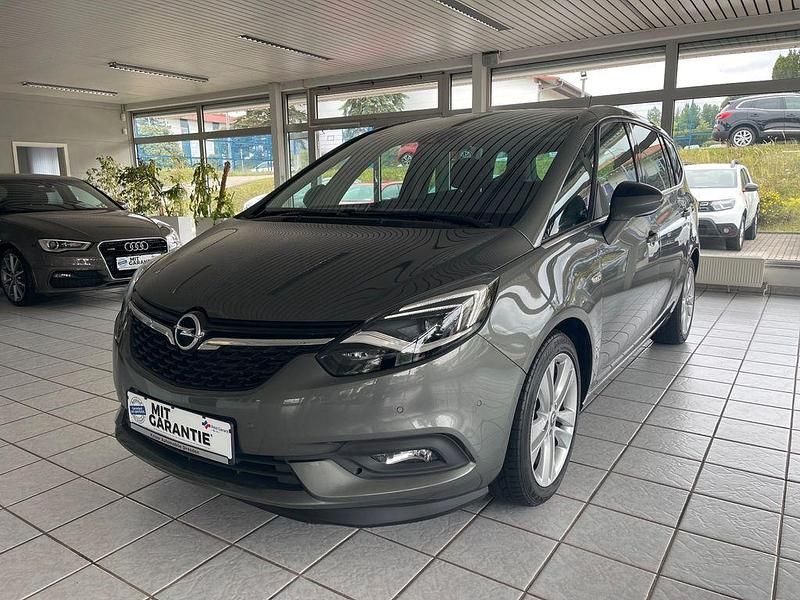 Grau Gebraucht 2019 Opel Zafira Business Van / Kleinbus | 17.499 € (Etwas zu teuer) - Bild 1/4