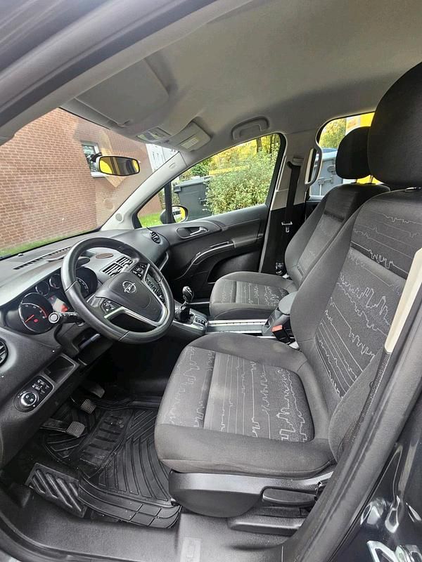 Gebraucht Opel Meriva 100 PS (73 kW) 2011 Grau Van / Kleinbus