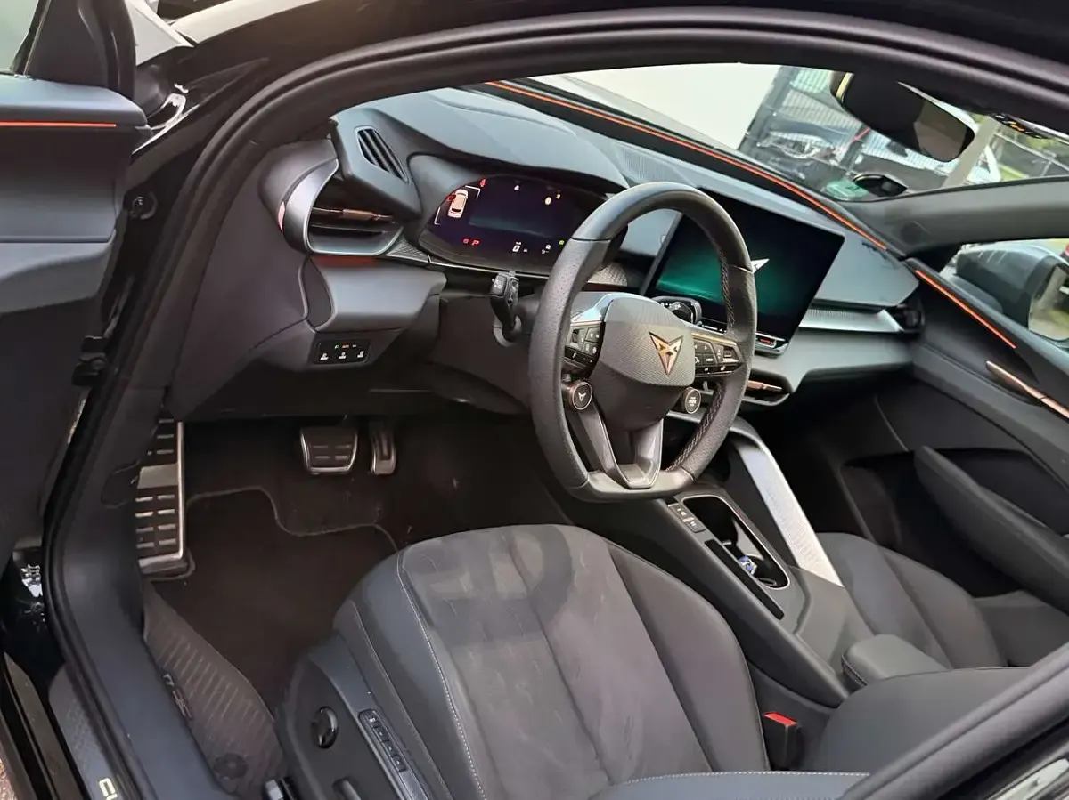 Gebraucht Cupra Terramar 150 PS (110 kW) 2024 Schwarz SUV