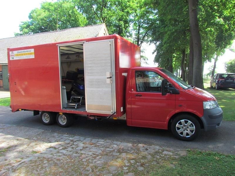Gebraucht VW T5 131 PS (96 kW) 2004 Rot Van