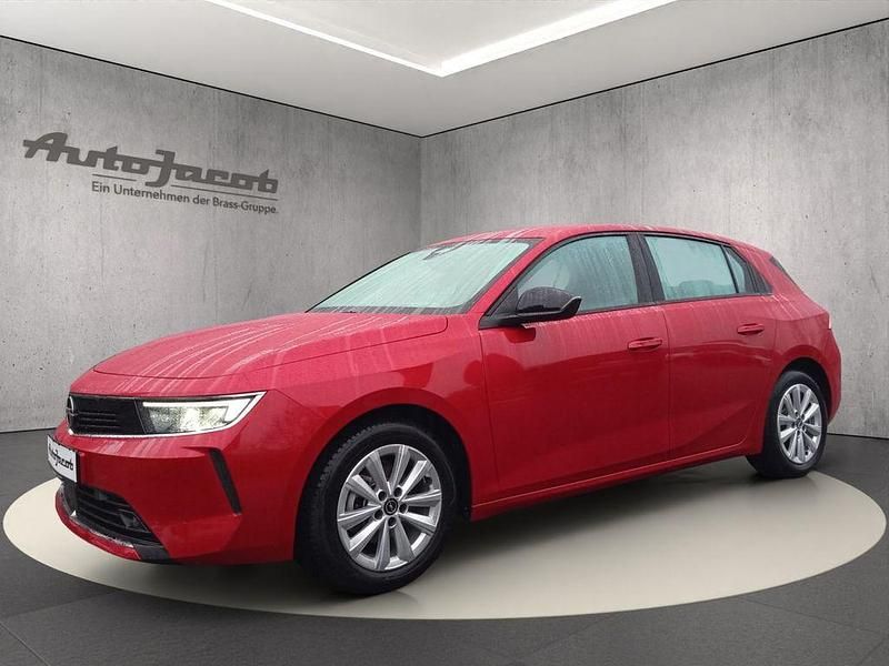 Kardio rot (metallic) Gebraucht 2022 Opel Astra Edition Limousine | 16.750 € (Guter Preis) - Bild 1/4