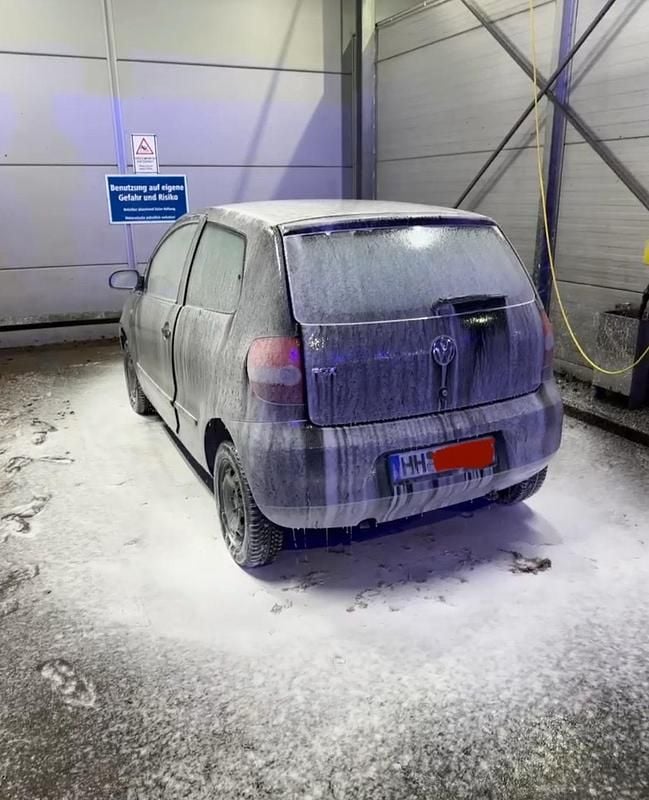 Schwarz Gebraucht 2006 VW Fox Kleinwagen | 550 € (Superpreis) - Bild 1/4