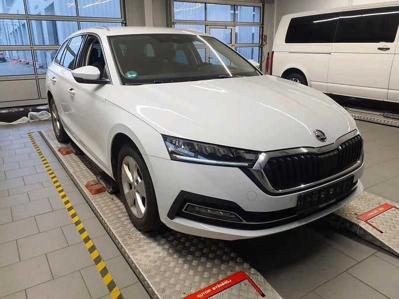 Gebraucht Skoda Octavia Style 150 PS (110 kW) 2021 Weiß Kombi