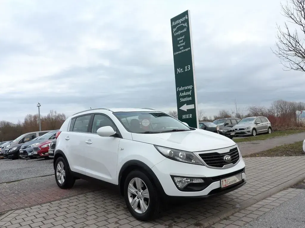 Gebraucht Kia Sportage Vision 116 PS (85 kW) 2013 Weiß SUV