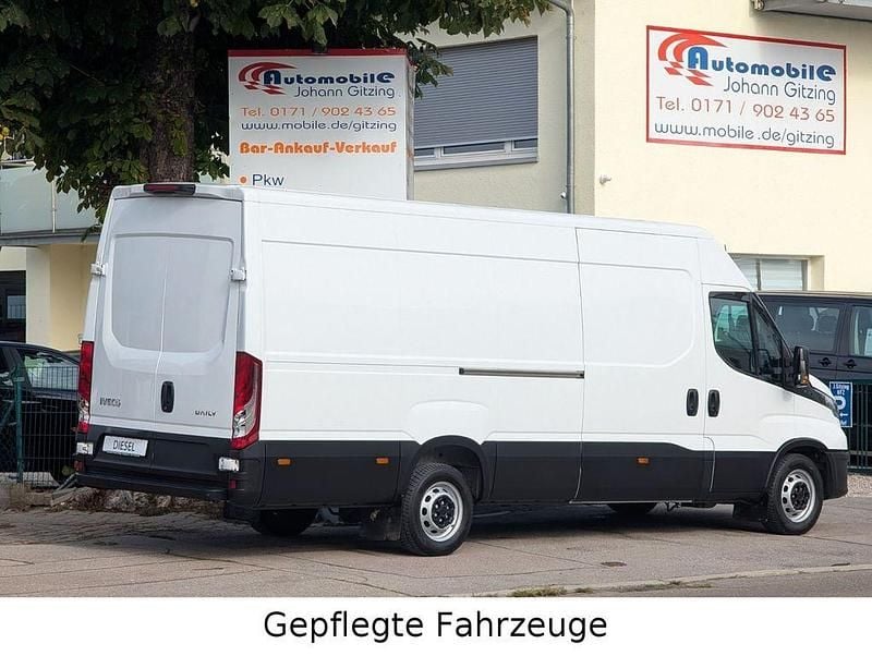 Gebraucht Iveco Daily 177 PS (130 kW) 2024 Weiß Van / Kleinbus
