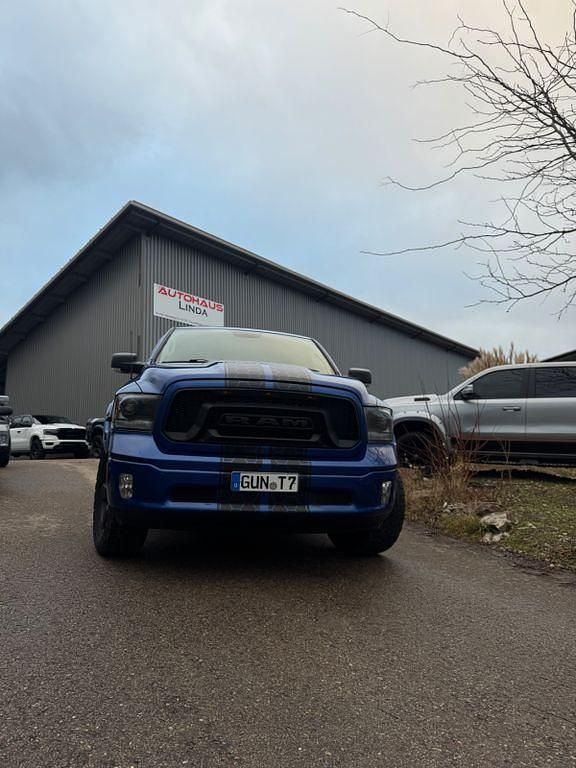 Blau Gebraucht 2018 Dodge Ram Abholung | 38.700 € (Fairer Preis) - Bild 1/4