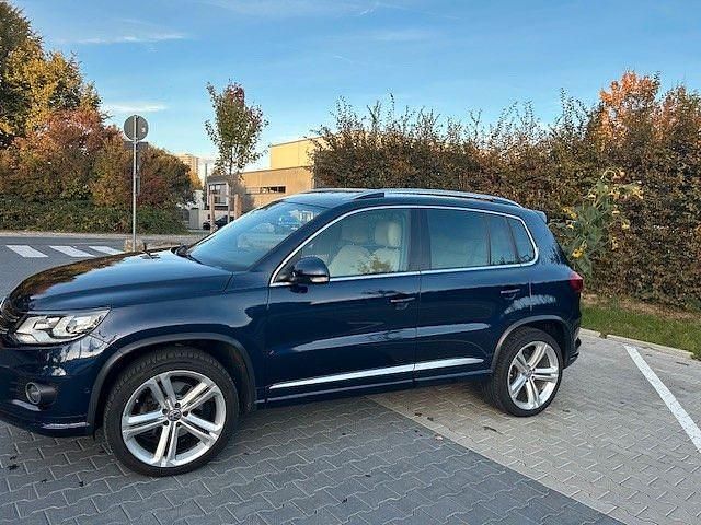 Blau Gebraucht 2014 VW Tiguan Sportline SUV | 16.500 € (Fairer Preis) - Bild 1/4