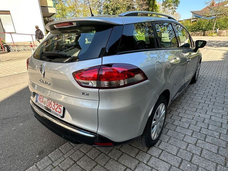 Gebraucht Renault Clio IV Dynamique 90 PS (66 kW) 2014 Silber Limousine