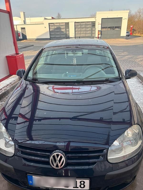 Gebraucht VW Golf V 2004 Blau Kleinwagen