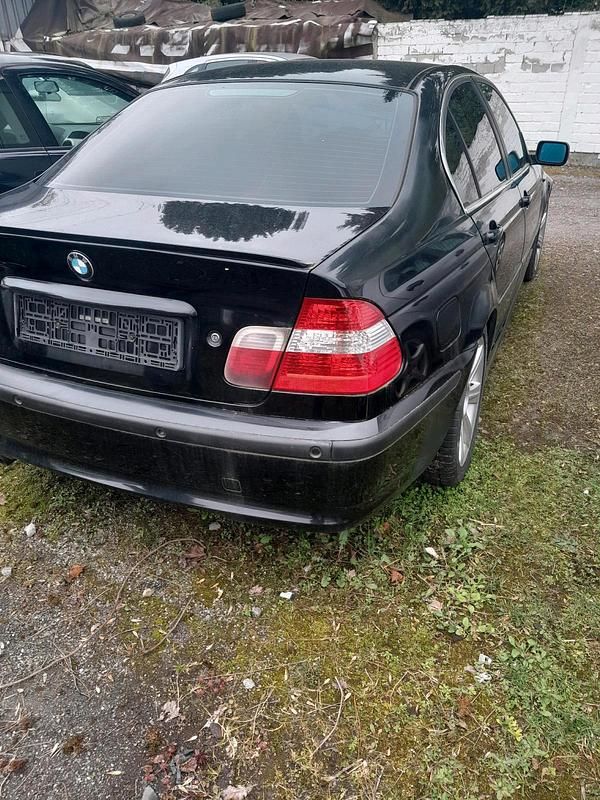 Gebraucht BMW 320 2002 Schwarz Limousine