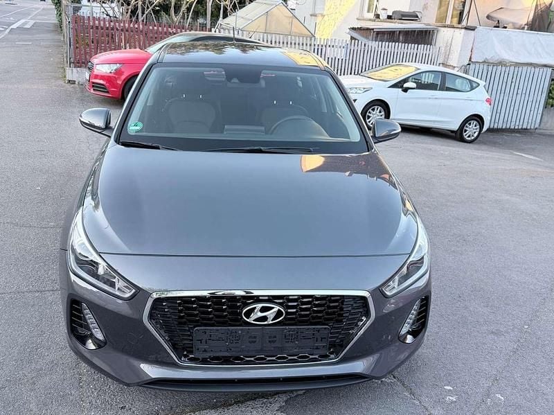 Second-hand Hyundai i30 Select 101 CP (74 kW) 2017 Gri Break