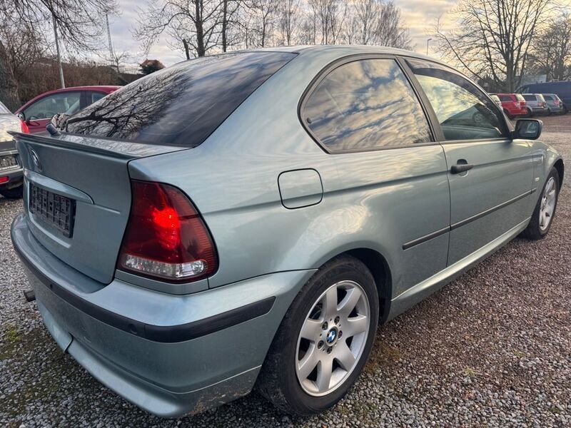 Gebraucht BMW 316 Compact Advantage 116 PS (85 kW) 2003 Grün Kleinwagen
