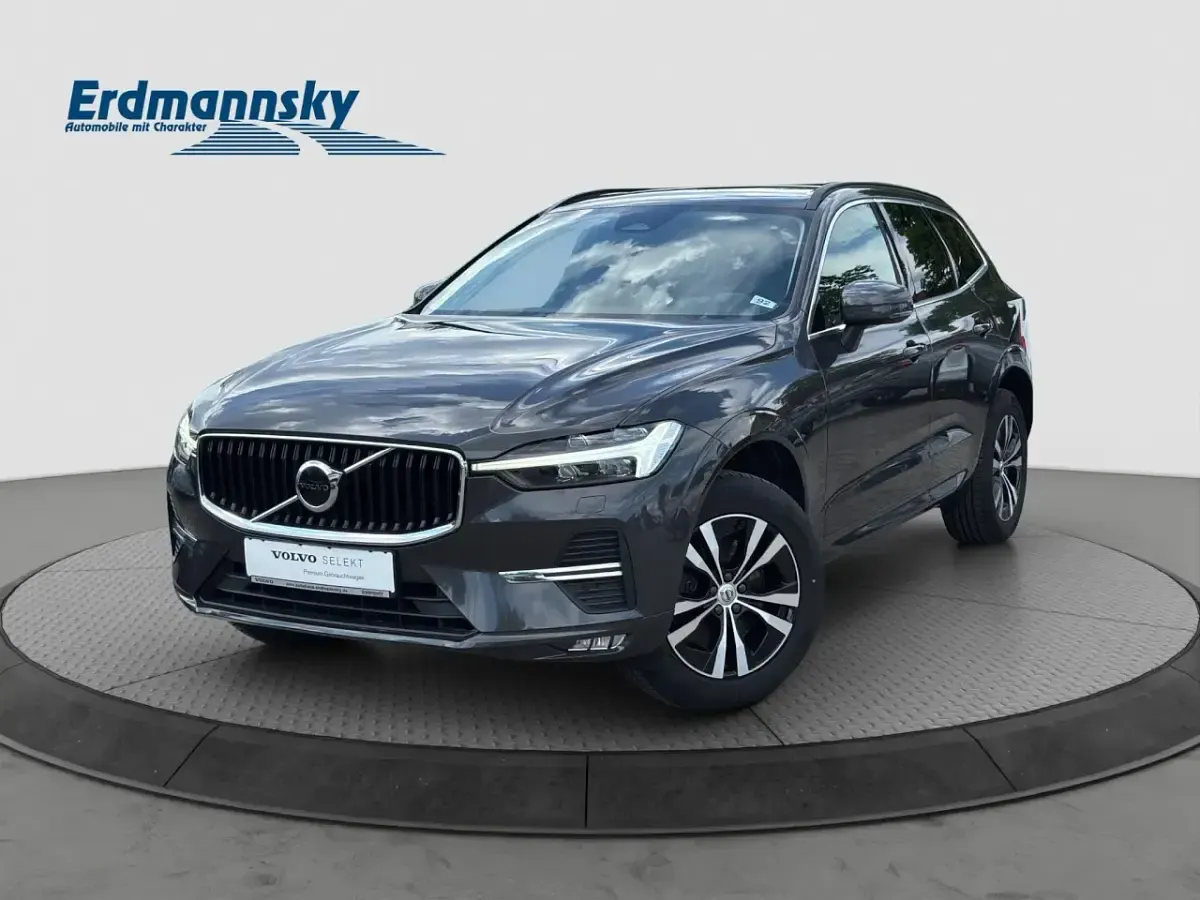 Gebraucht Volvo XC60 Momentum 197 PS (144 kW) 2022 SUV