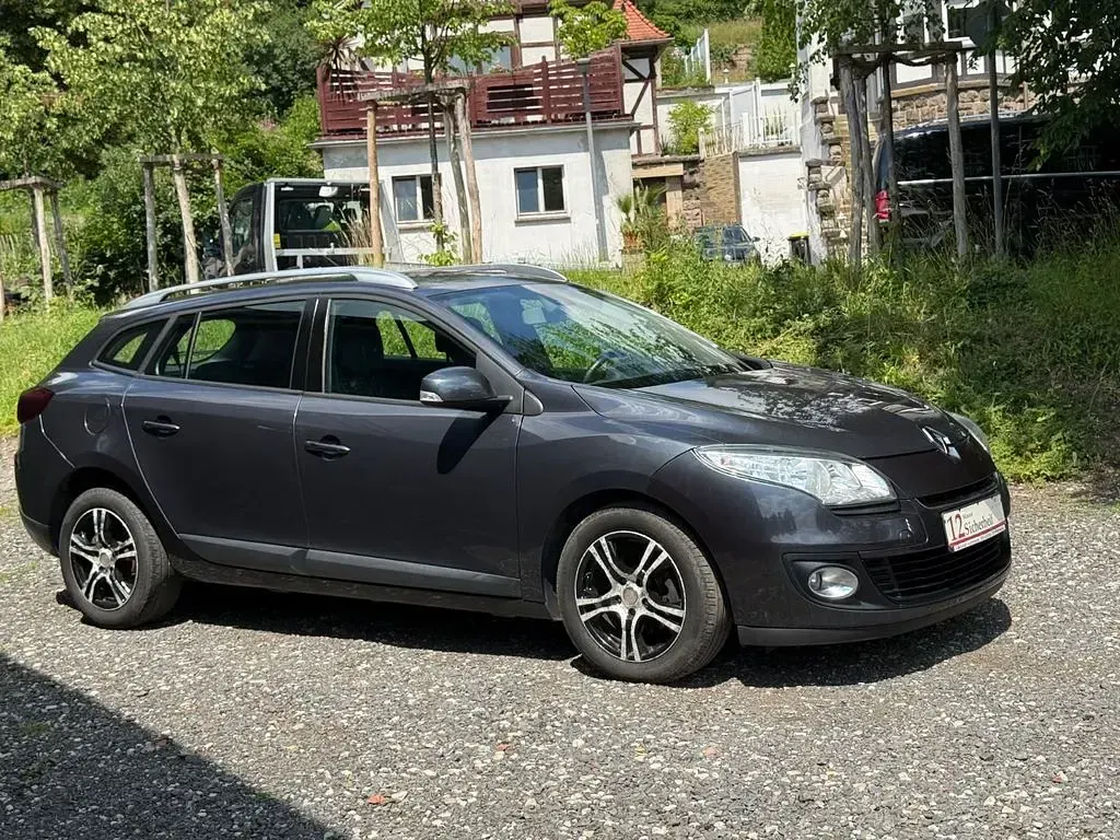 Gebraucht Renault Mégane Initiale Paris 110 PS (80 kW) 2013 Grau Limousine