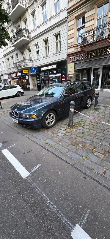 Andere farben Gebraucht 2002 BMW 525 Kombi | 2.200 € (Fairer Preis) - Bild 1/4