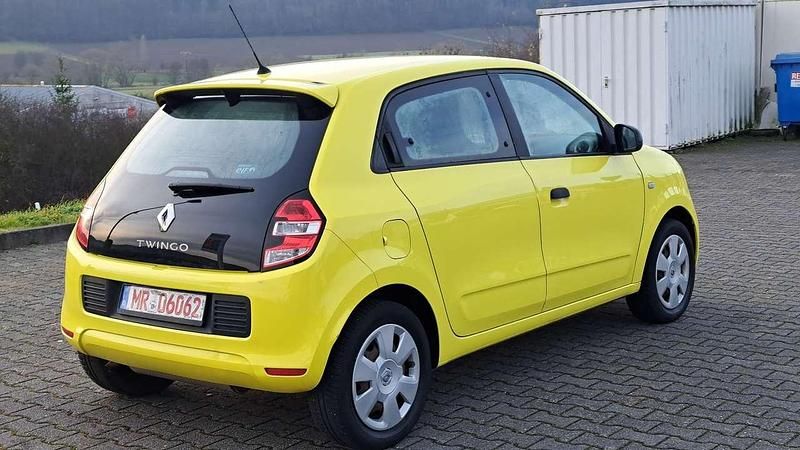 Gebraucht Renault Twingo 71 PS (52 kW) 2015 Gelb Kleinwagen