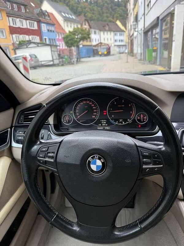 Gebraucht BMW 525 204 PS (150 kW) 2011 Kombi