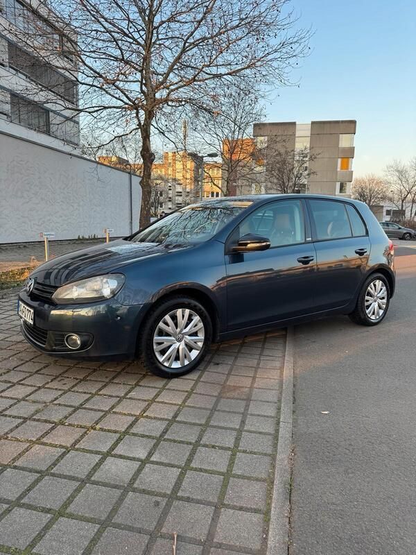Blau Gebraucht 2011 VW Golf VI Limousine | 4.700 € (Guter Preis) - Bild 1/4