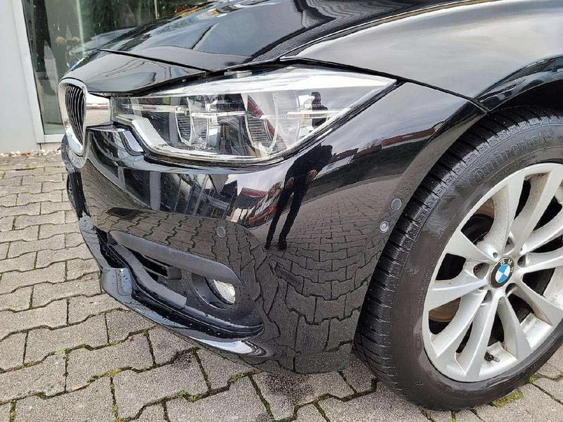 Gebraucht BMW 330 Advantage 252 PS (185 kW) 2016 Schwarz Limousine
