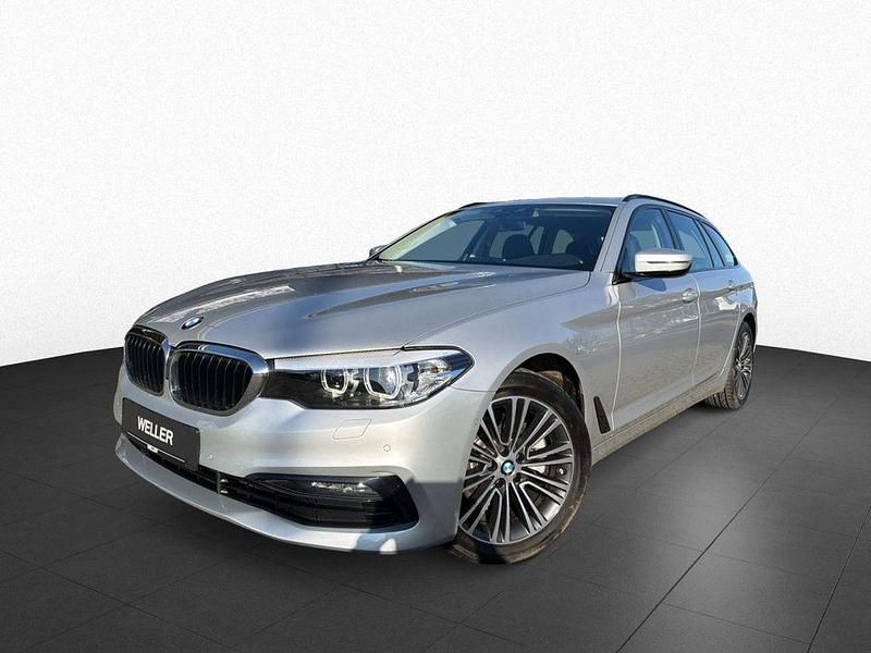Gebraucht BMW 520 Shadowline 190 PS (139 kW) 2019 Glaciersilber (silber) Kombi