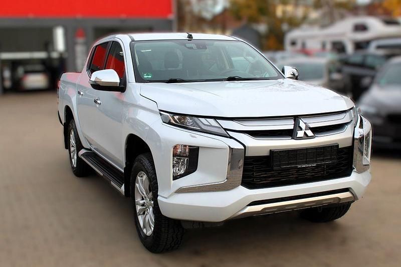 Weiß Gebraucht 2020 Mitsubishi L200 Edition Abholung | 21.990 € (Fairer Preis) - Bild 1/4