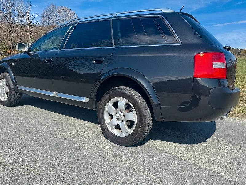 Gebraucht Audi A6 Allroad 163 PS (119 kW) 2004 Schwarz Kombi